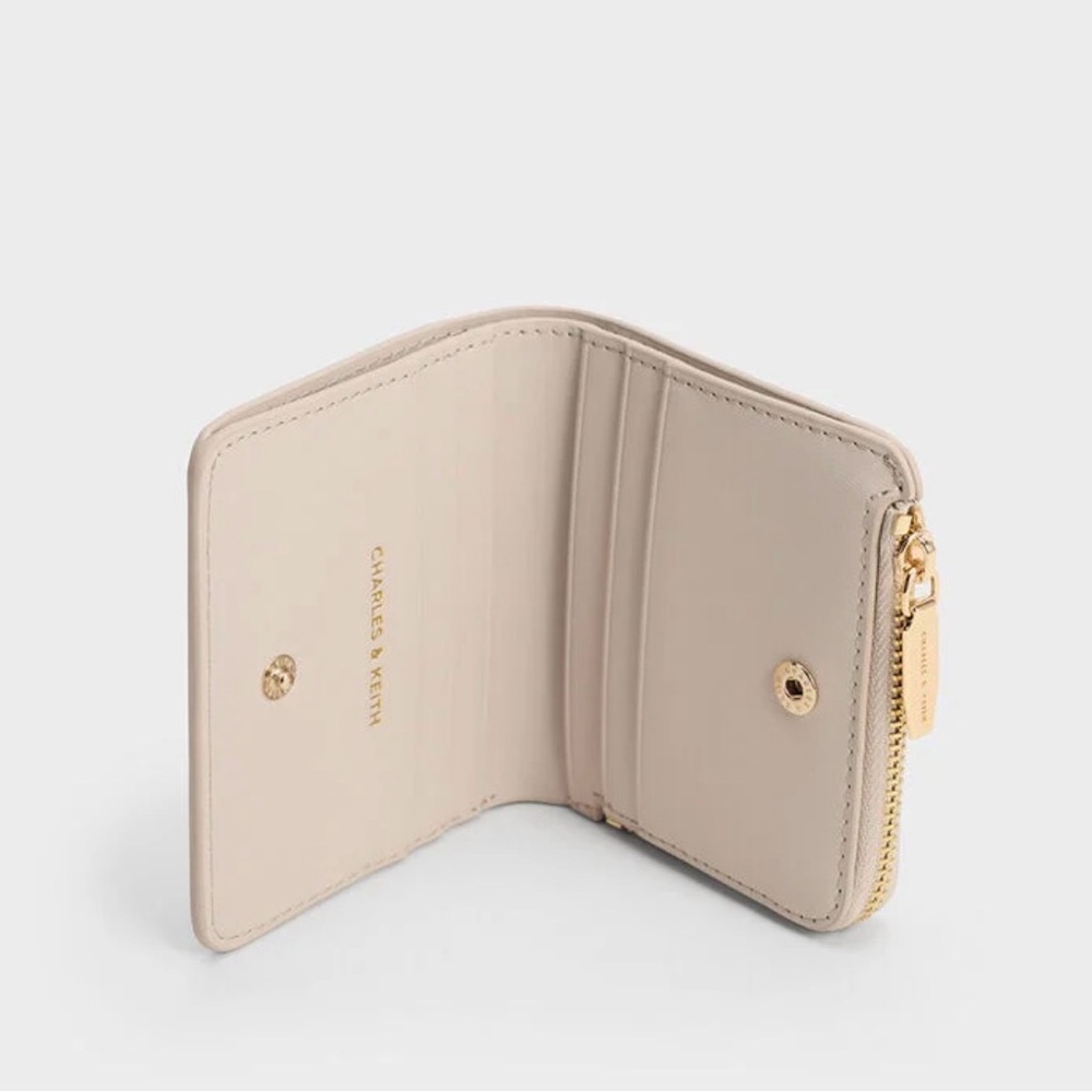 Charles & Keith Card Holder - Picture 3 of 12
